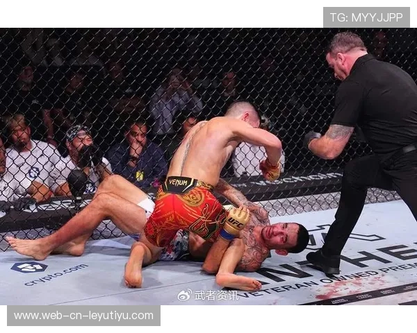 UFC 金腰带卫冕战出现惊天击倒